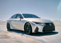 新型レクサスISが世界初公開！　見た目はもちろん運動性能も大幅に向上し2020年秋ごろ日本市場へ投入