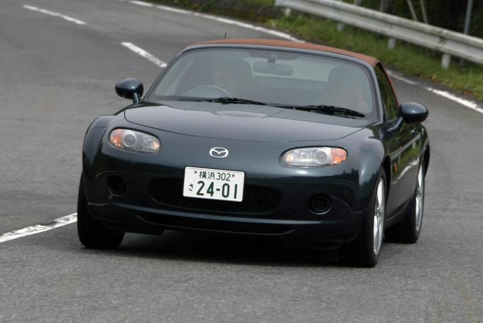 画像ギャラリー 黄金の 90年代 に比べると影の薄い 00年代 不遇の時代に生まれた 名スポーツモデル 4台 画像29 自動車情報 ニュース Web Cartop 画像ギャラリー 黄金の 90年代 に比べると影の薄い 00年代 不遇の時代に生まれた 名スポーツモデル 4台 画像29 自動車情報 ニュース Web Cartop