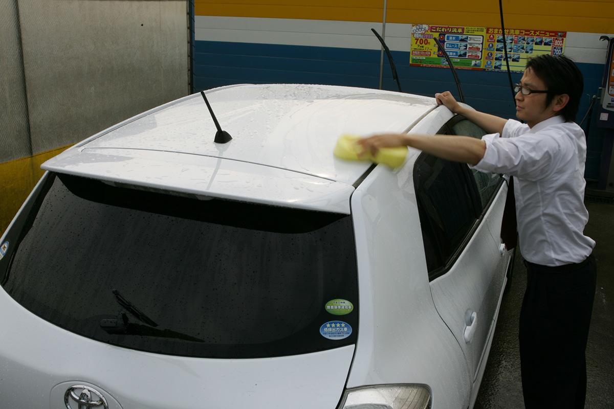 ガラス で始まり ホイール で終わる じつは重要な 洗車の順番 とその理由 自動車情報 ニュース Web Cartop