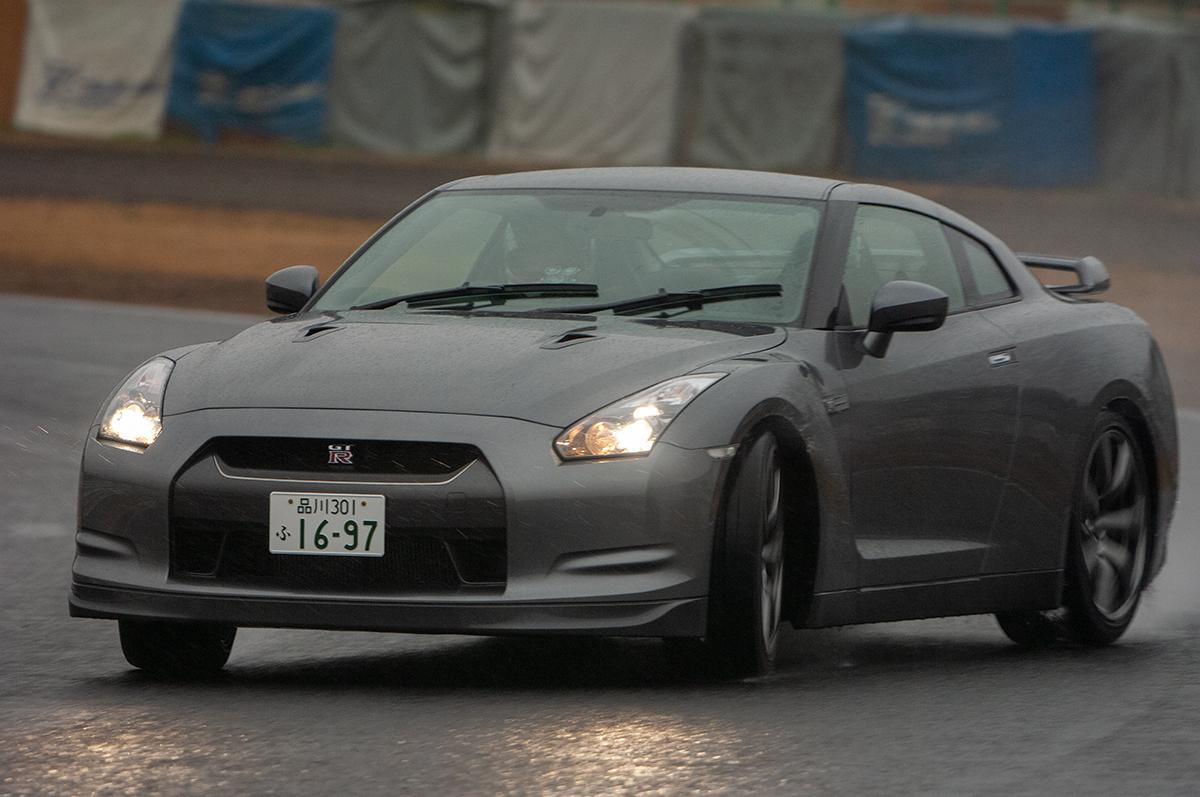 ドリフトするR35GT-R 〜 画像7