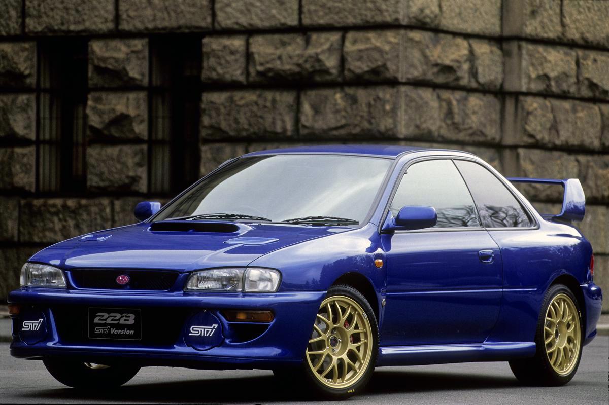 インプレッサ22B STi versionのフロント 〜 画像1