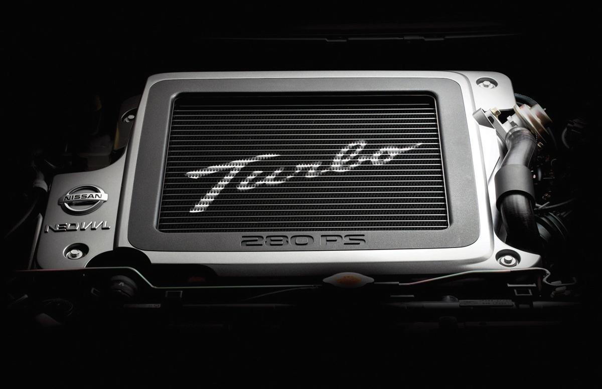 日産エクストレイル GTのエンジン