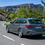 【画像】BMW３シリーズツーリングに２L直４ガソリンターボ搭載のエントリーモデル「318i」を追加 〜 画像13