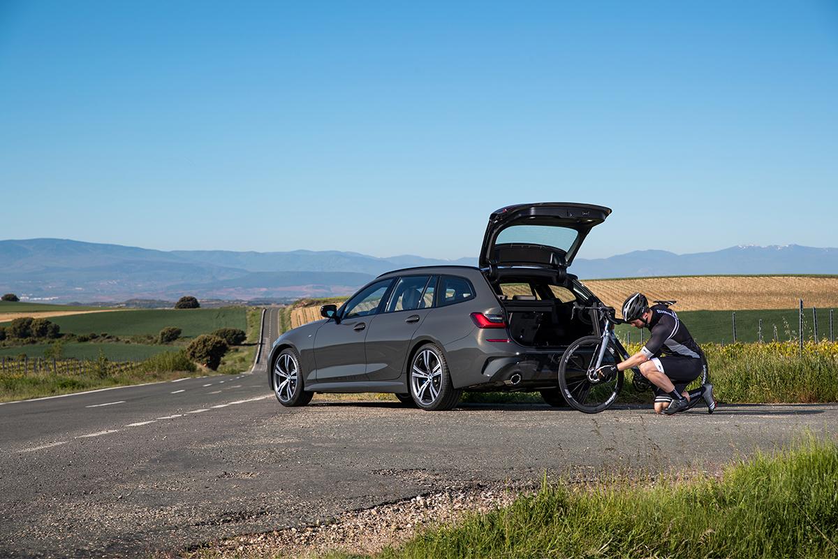 BMW3シリーズツーリングにエントリーモデル「318i」をラインアップに追加 〜 画像26