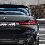 【画像】BMW３シリーズツーリングに２L直４ガソリンターボ搭載のエントリーモデル「318i」を追加 〜 画像43