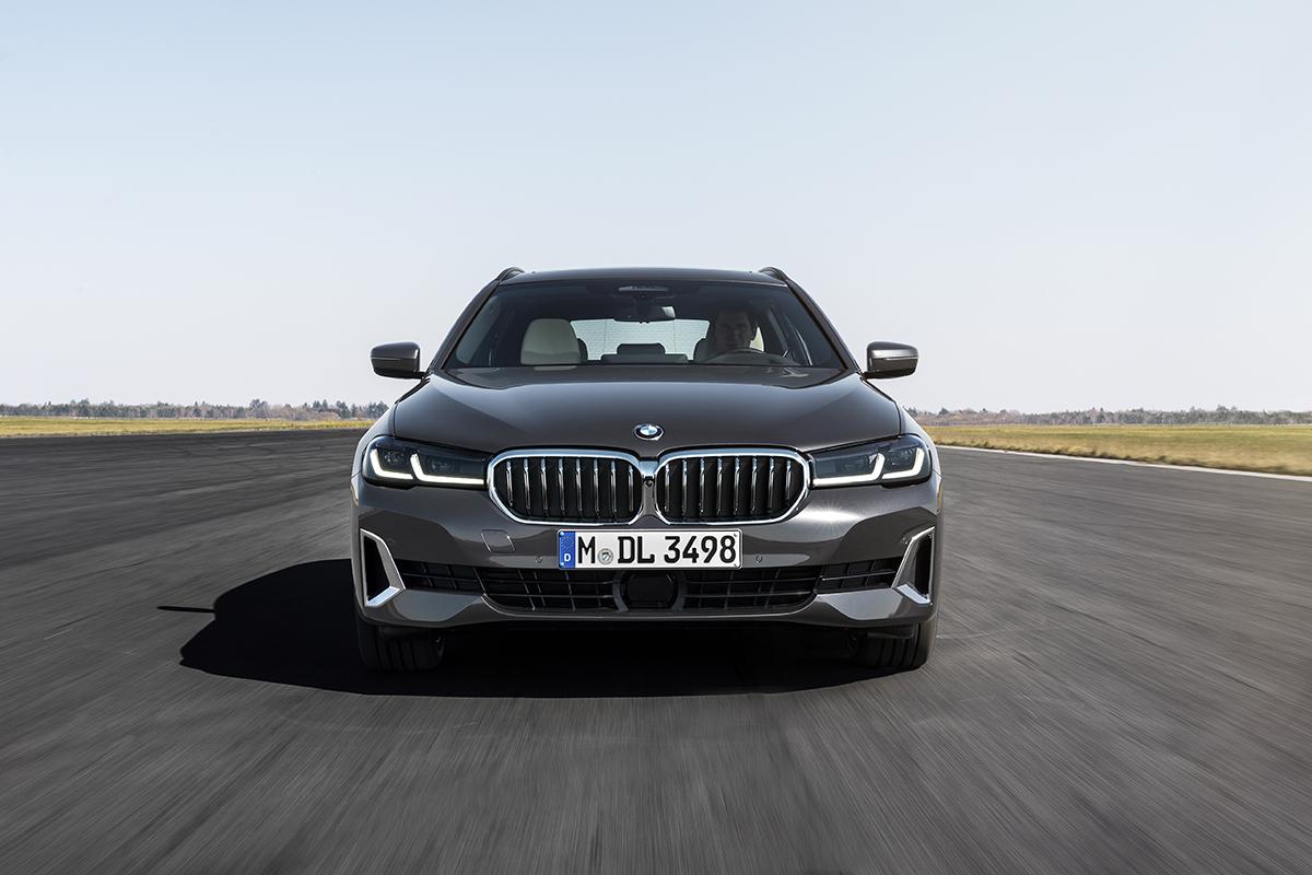 BMW 5シリーズがモデルチェンジでLCI化 〜 画像90