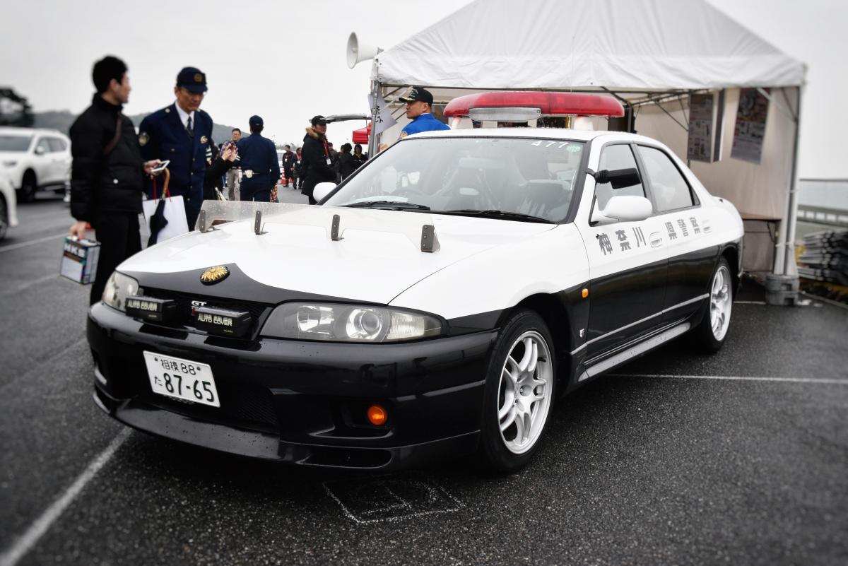 神奈川県警のGT-Rのパトカー
