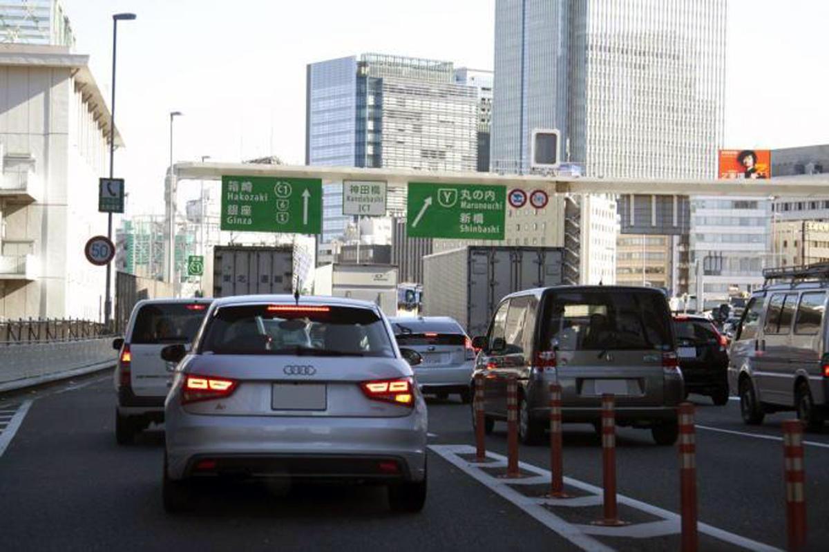 車線変更や合流 〜 画像1