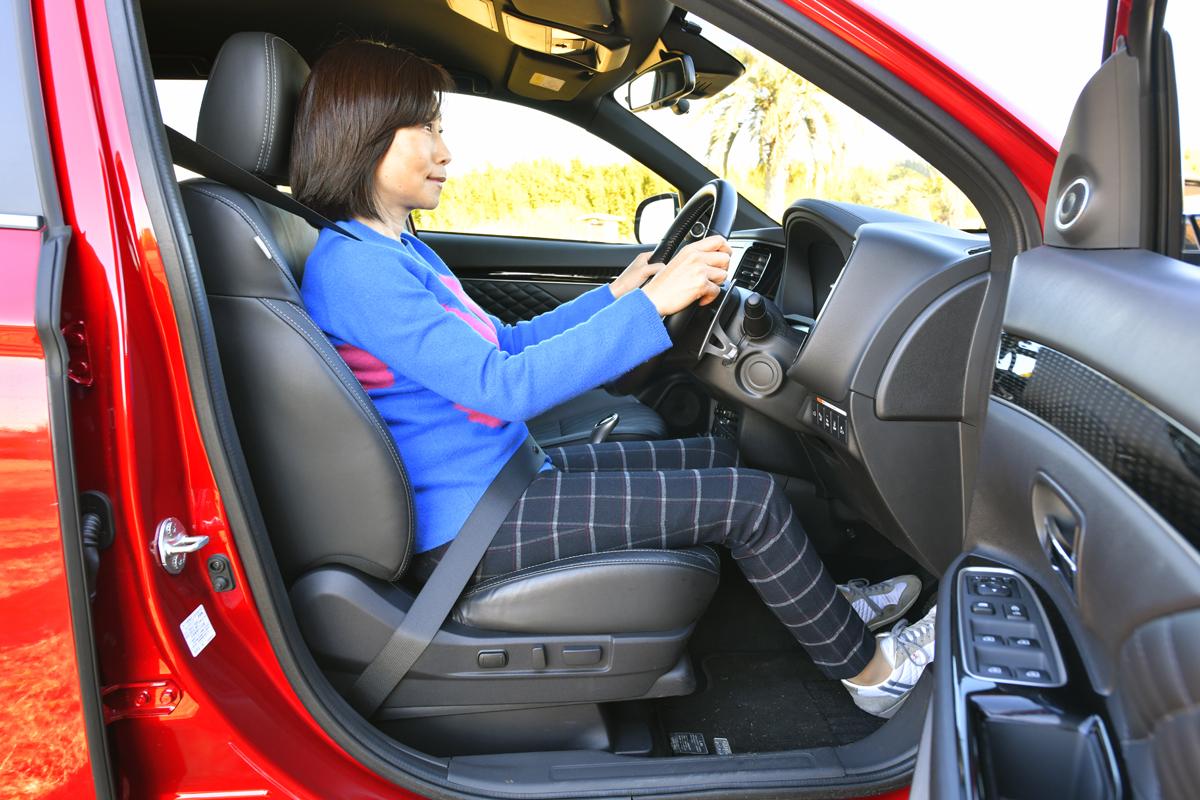 飯田裕子が三菱のPHEV車に試乗 〜 画像43