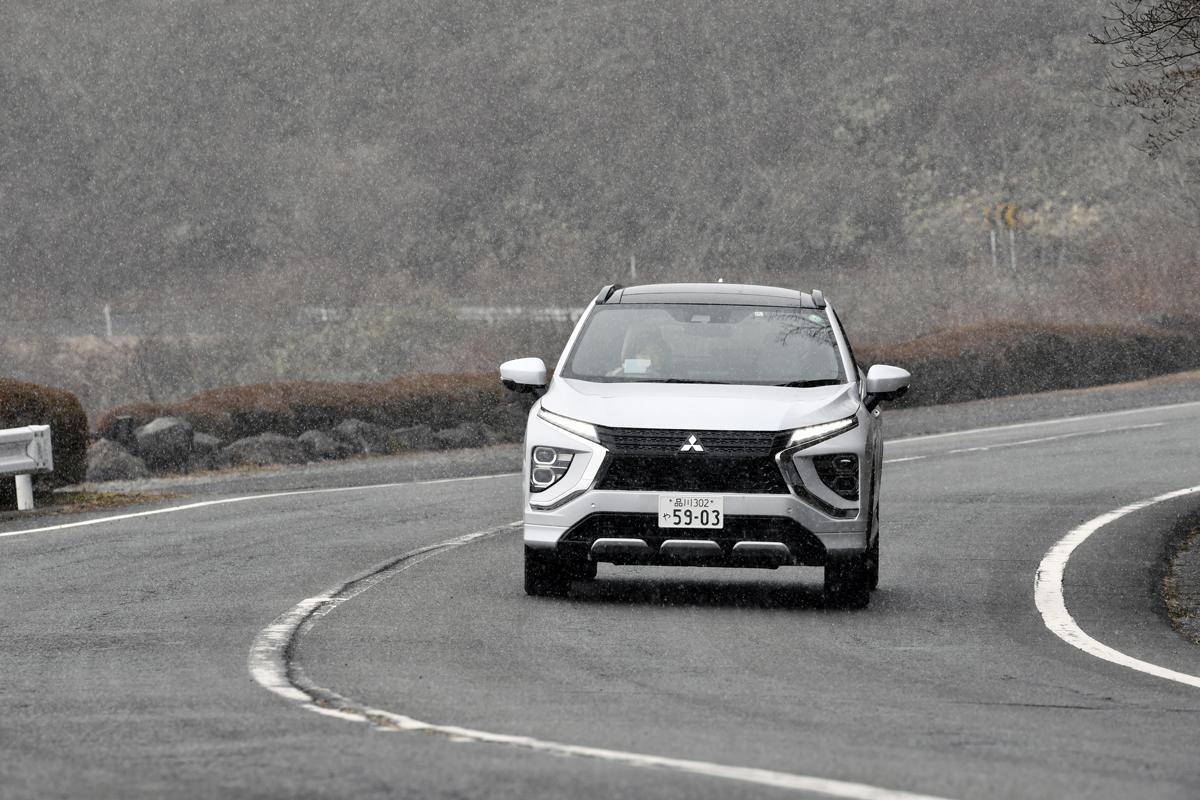 飯田裕子が三菱のPHEV車に試乗 〜 画像79