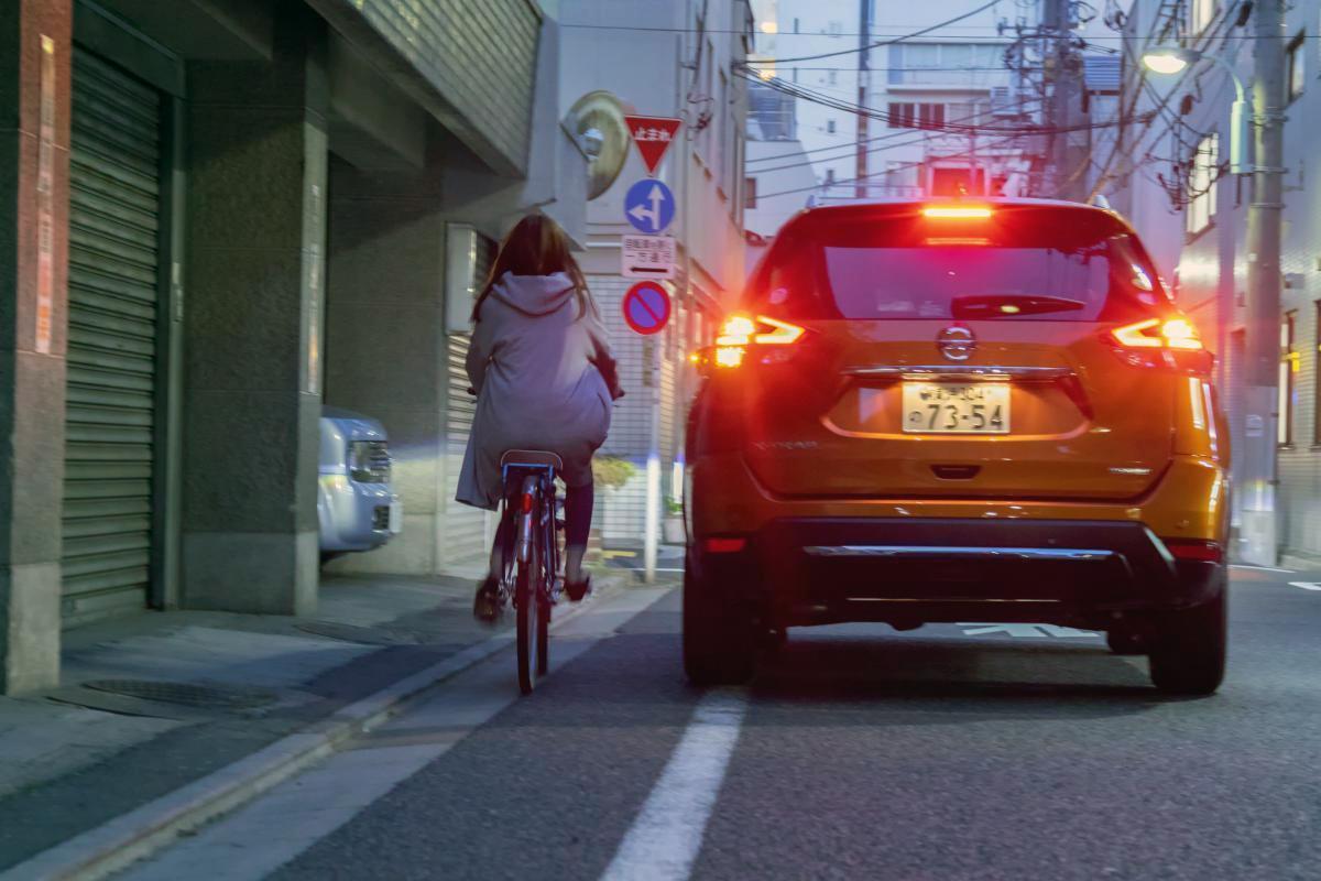 自転車を追い越すイメージ 〜 画像1