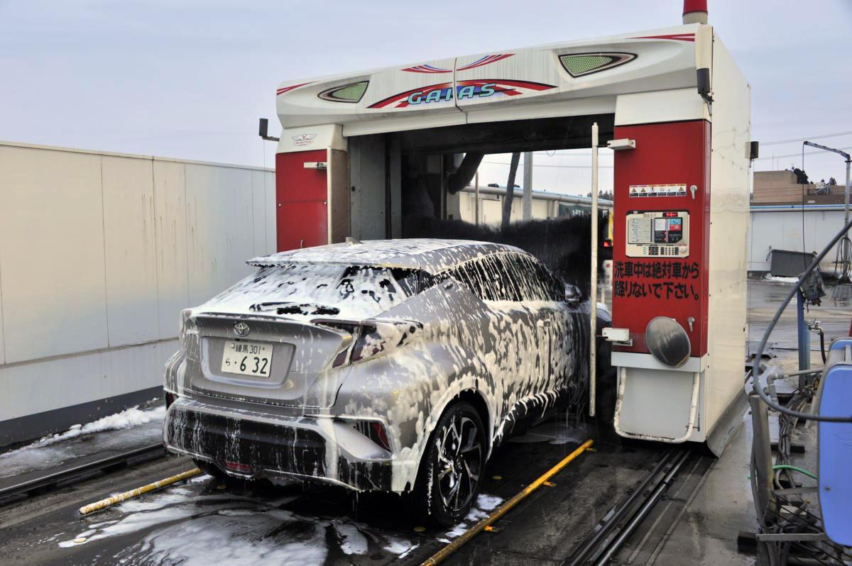 コーティングは必要 最後は水道水で流す 意外と使える 雨の日洗車 のテクニック 自動車情報 ニュース Web Cartop