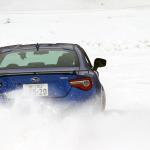 【画像】同じタイヤを履いていてもダメ！　雪道でFRやMRなどの後輪駆動車が弱いワケ 〜 画像5