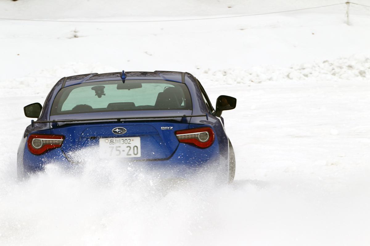 同じタイヤを履いていてもダメ 雪道でfrやmrなどの後輪駆動車が弱いワケ 自動車情報 ニュース Web Cartop 2ページ目