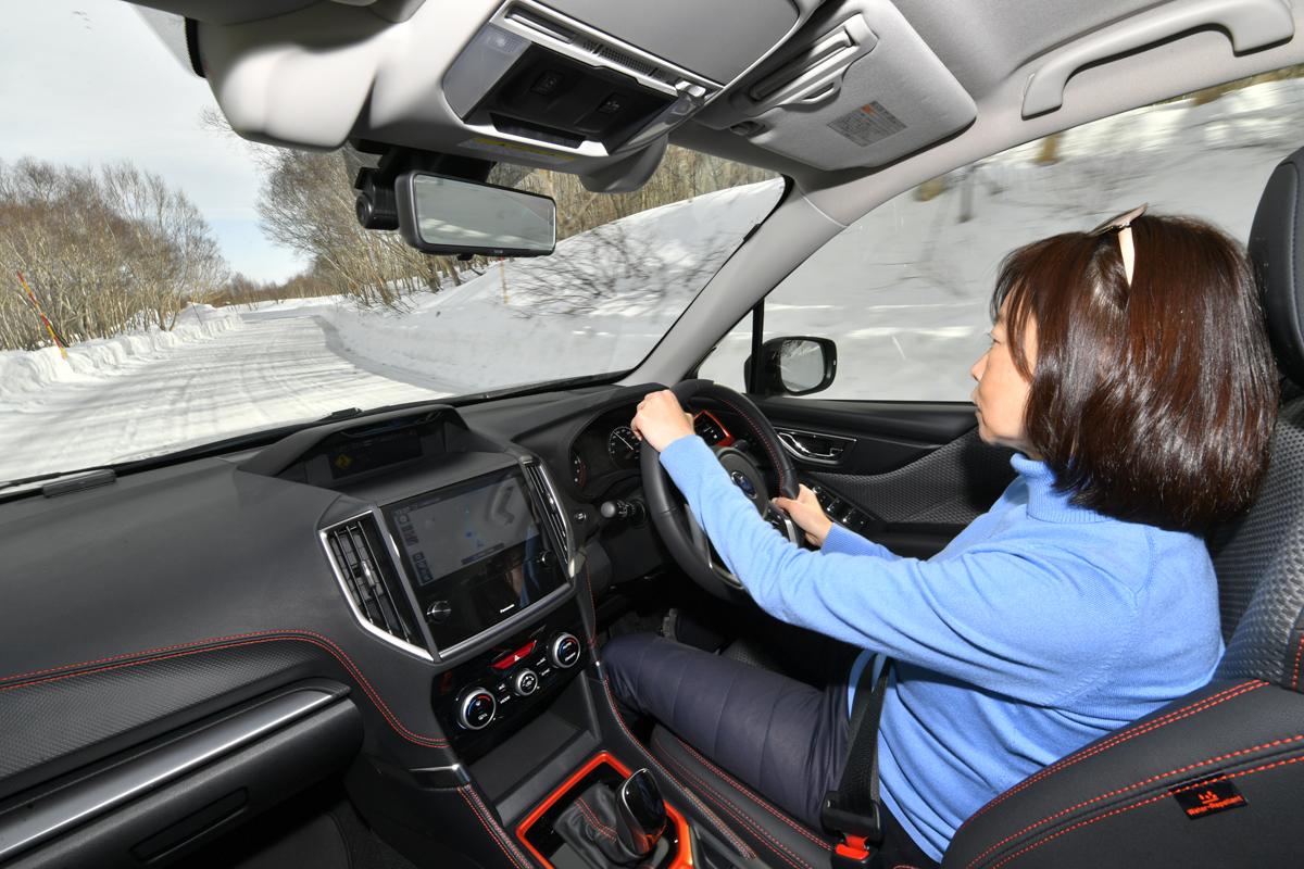 スバル・フォレスターの飯田裕子さん運転シーン 〜 画像29