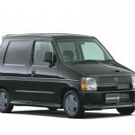 【画像】ギラギラ系から輸入車まで！　よく見れば「大家族」のワゴンＲが偉大すぎる 〜 画像7