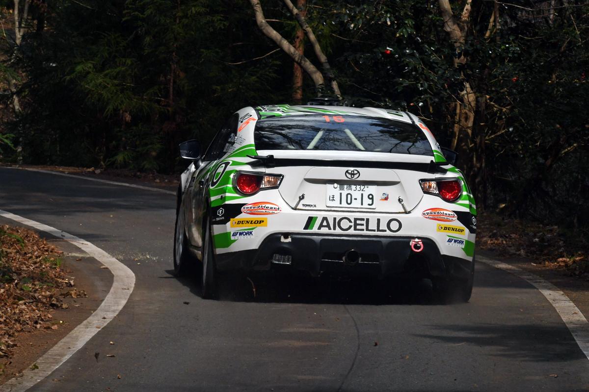 トヨタGT86 CS-R3の走行シーン03 〜 画像5