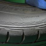 【画像】溝はあっても「カチコチタイヤ」はNG！　タイヤの硬化はどう確認する？ 〜 画像3