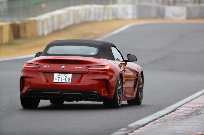 画像ギャラリー 開けて乗れば 破壊力 抜群 女子に乗ってほしい おしゃれモンスター なオープンカー７選 画像13 自動車情報 ニュース Web Cartop
