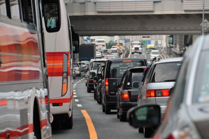 犠牲心が必要！　改善効果が証明された「渋滞吸収走行」の中身と今後の課題