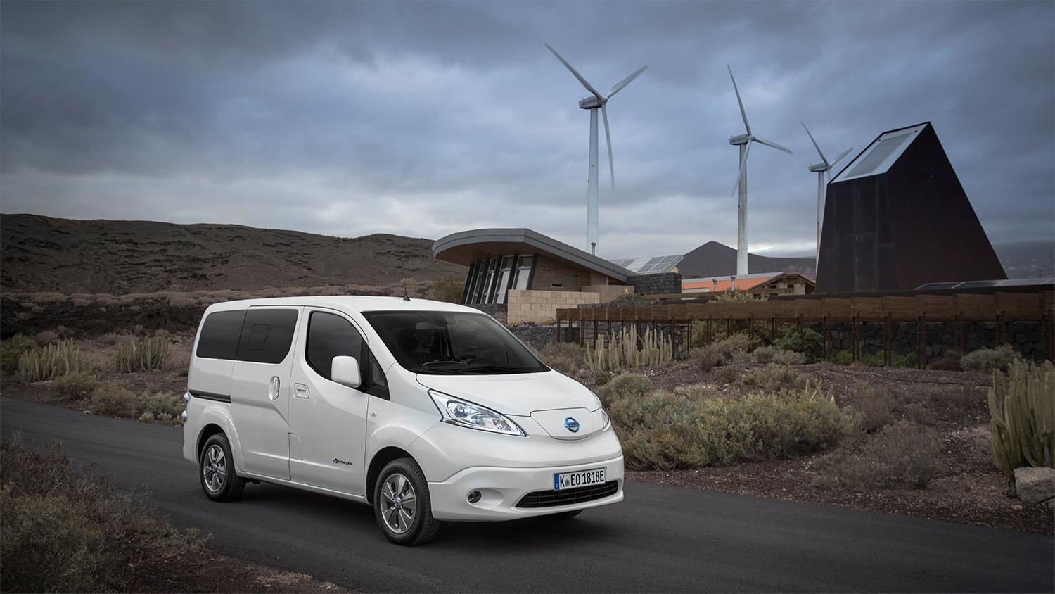 426214159_The_upgraded_Nissan_e_NV200_The_LCV_market_game_changer_Zero_emissions_van-source 〜 画像9