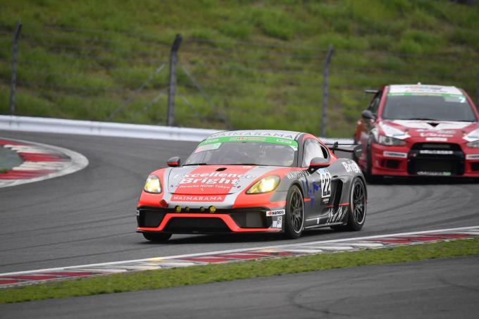 画像ギャラリー 激速レース車と市販車ベース車が混在 超一流ドライバーからアマチュアまで参戦する ｓ耐 が面白すぎると評判だった 画像17 自動車情報 ニュース Web Cartop