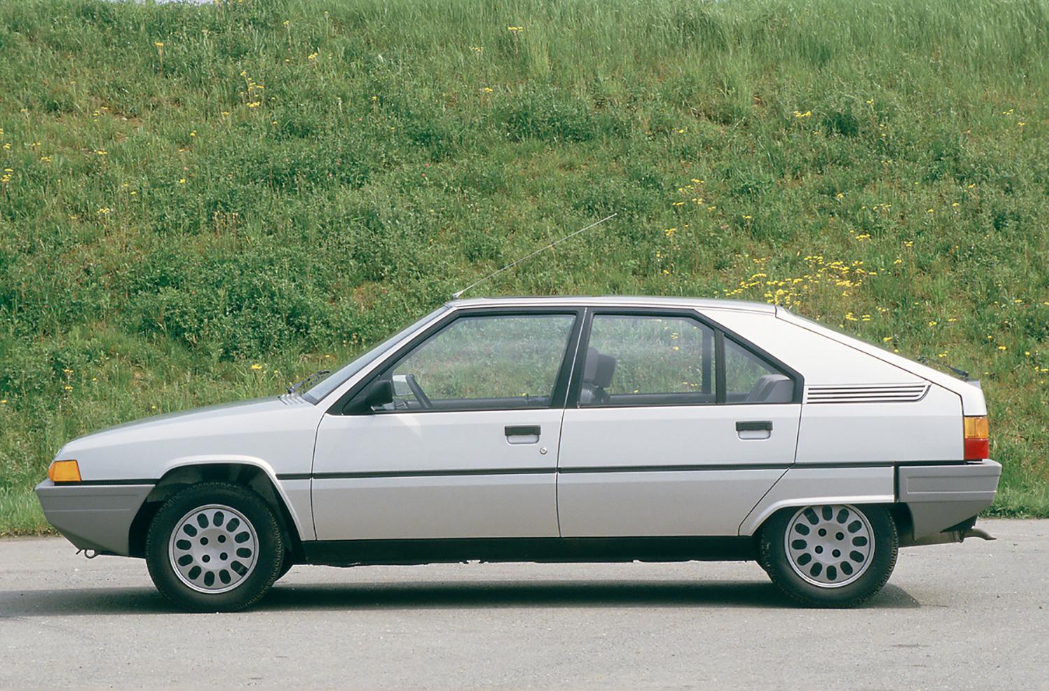 ドラマ「コントが始まる」の劇中車 〜 画像6