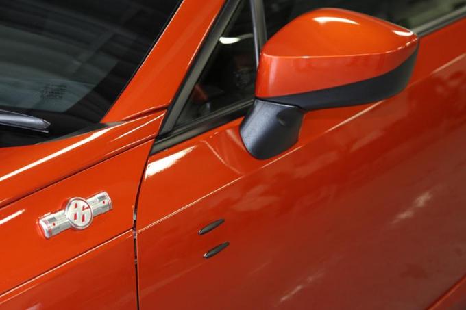 画像ギャラリー 科学的 オカルト メーカーが本気で採用するモノもある 不思議チューン グッズたち 画像3 自動車情報 ニュース Web Cartop