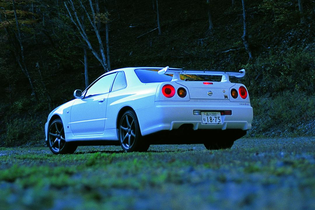 日産スカイラインGT-R（R34）のリヤスタイリング 〜 画像3