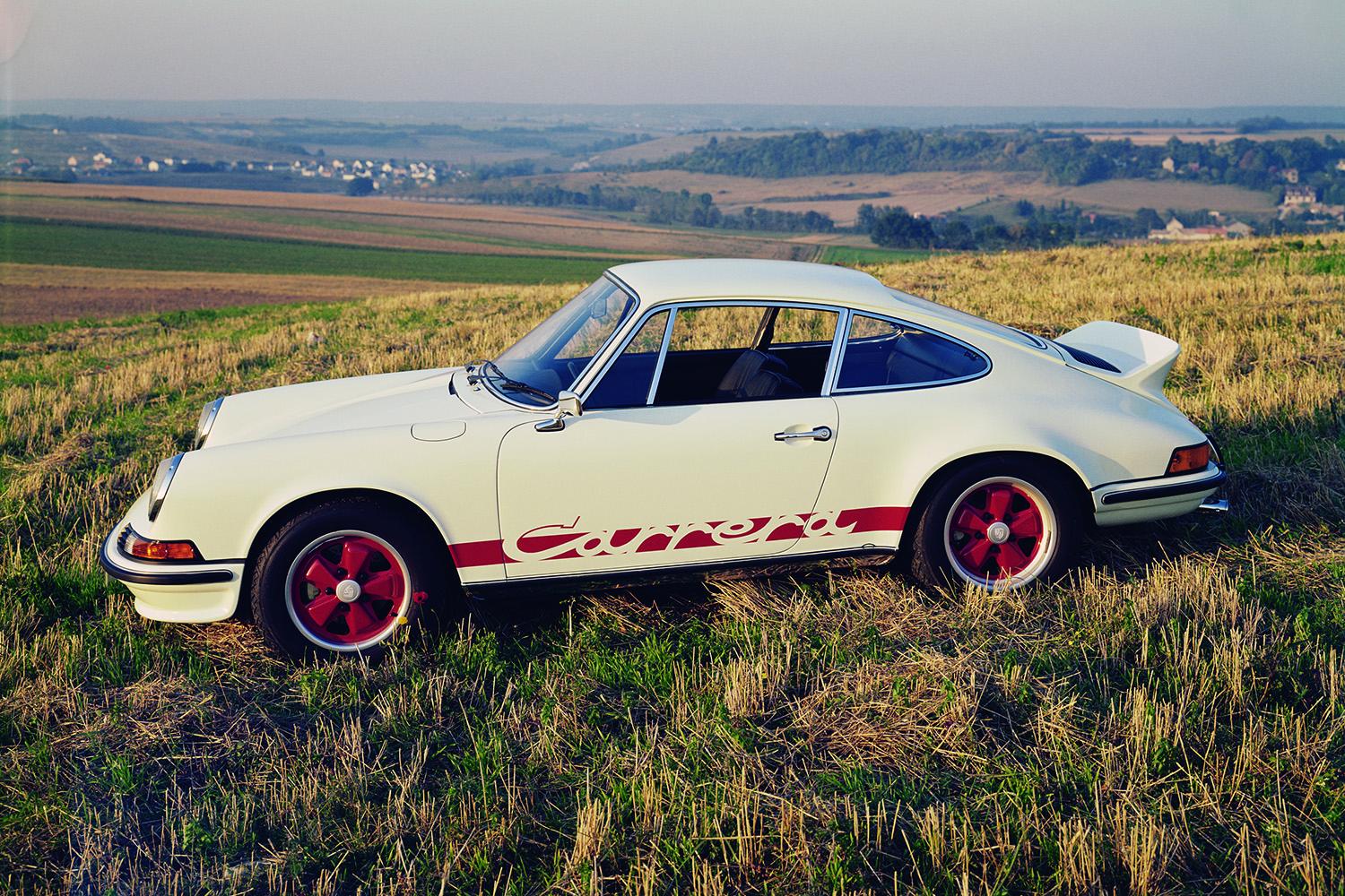 1973年式ポルシェ９１１カレラ2.7RSのサイドビュー