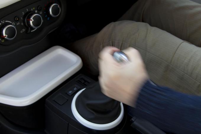 画像ギャラリー 運転下手な男はモテない は間違った噂だった 男性には 意外な 女性の本音とは 画像1 自動車情報 ニュース Web Cartop