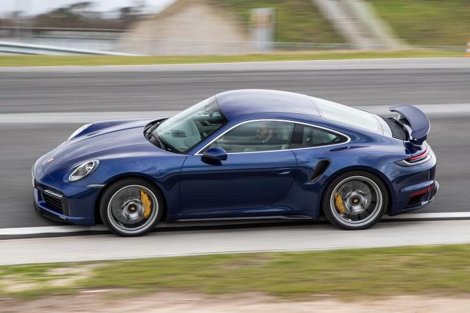 画像ギャラリー 軽トラにsuvまである スポーツカーでもない ベタベタの実用車 がmrやrrを採用する 至極実用的 な理由 画像1 自動車情報 ニュース Web Cartop