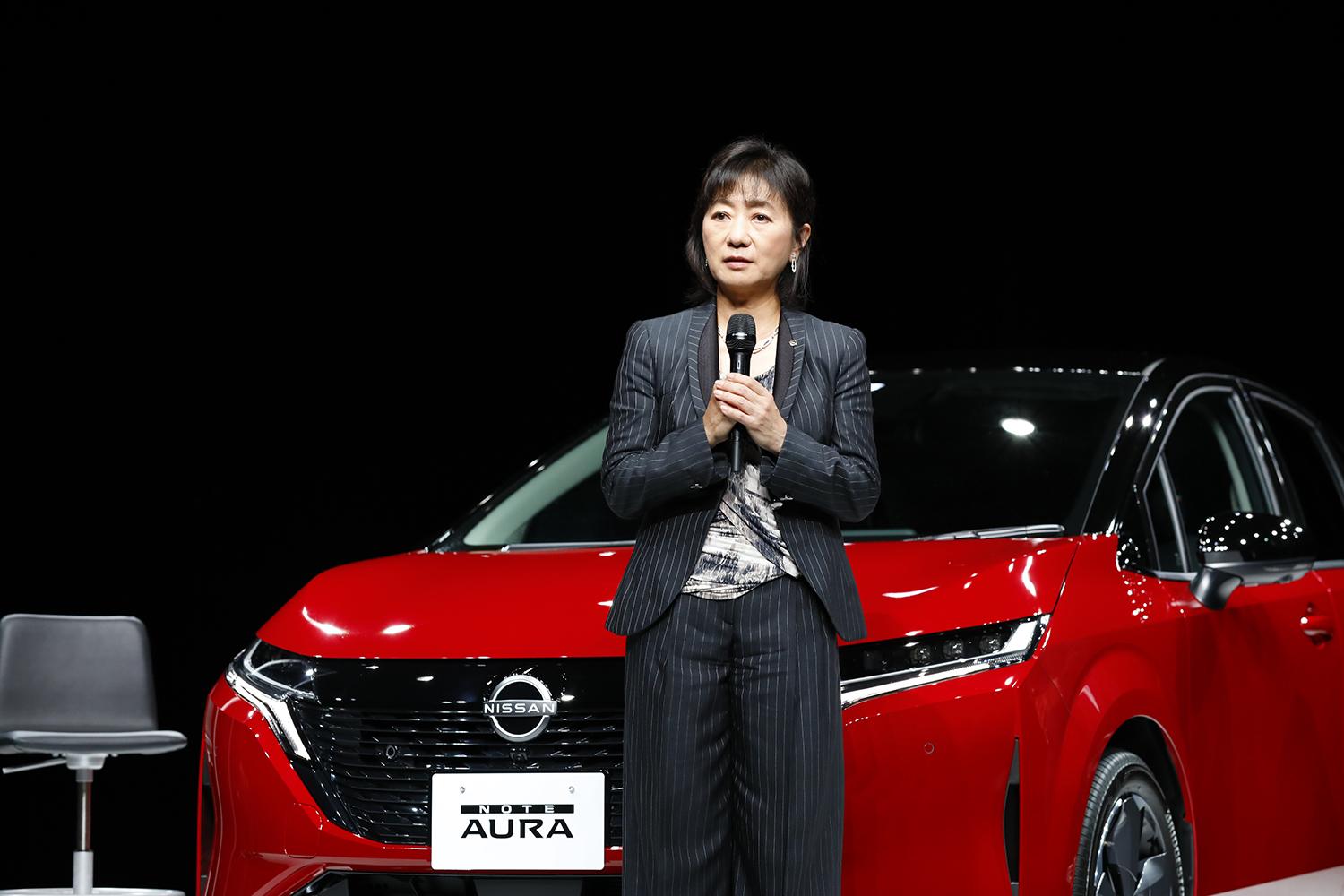 日産ノートオーラ発表会時の星野朝子副社長 〜 画像13