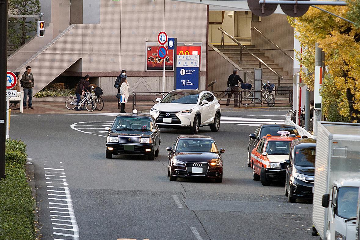 二車線の一般道のイメージ