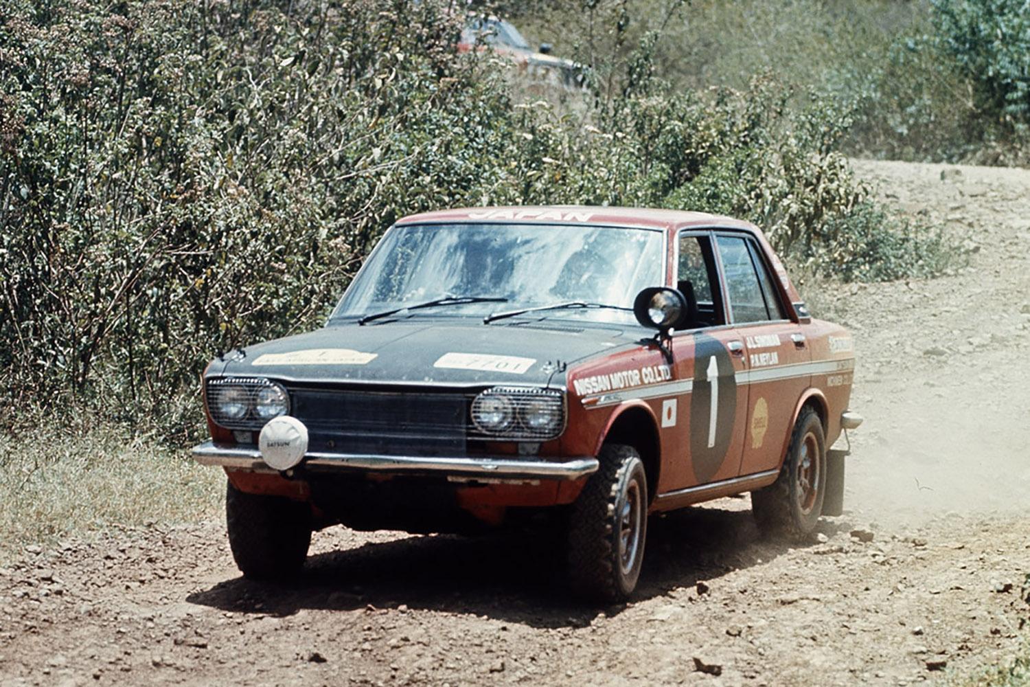 1970年東アフリカサファリラリーに参戦する日産ブルーバード 〜 画像1