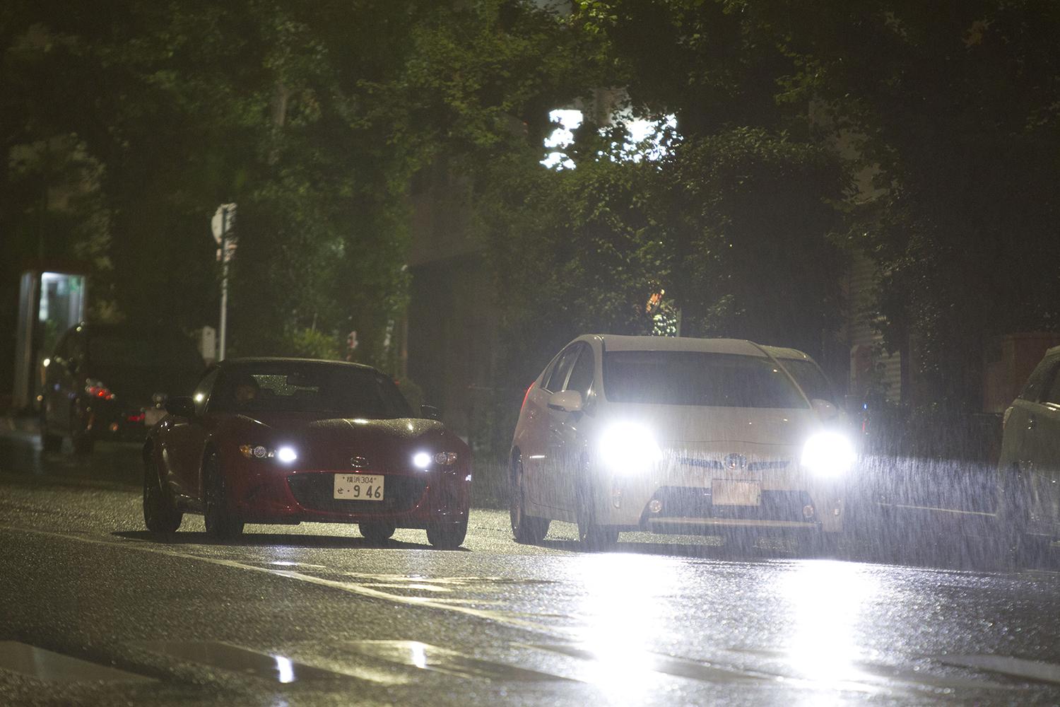 対向車のヘッドライトイメージ 〜 画像16