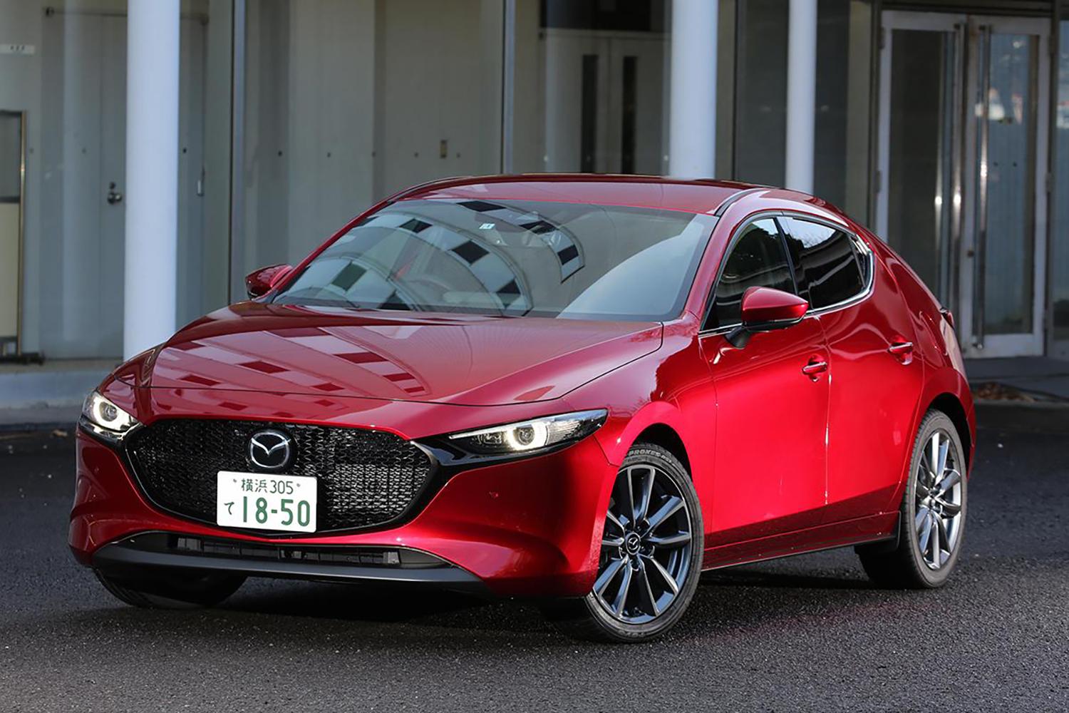 MAZDA3ファストバック全体