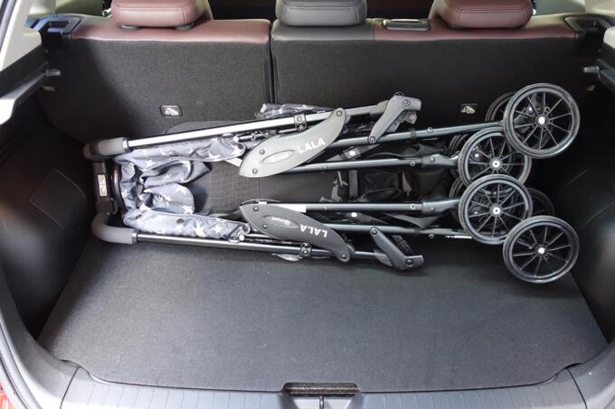 画像ギャラリー ゴルフバッグじゃピンとこない リットルだけじゃわからない いまどきのクルマの荷室の広さは何で表現するのが正解 画像1 自動車情報 ニュース Web Cartop