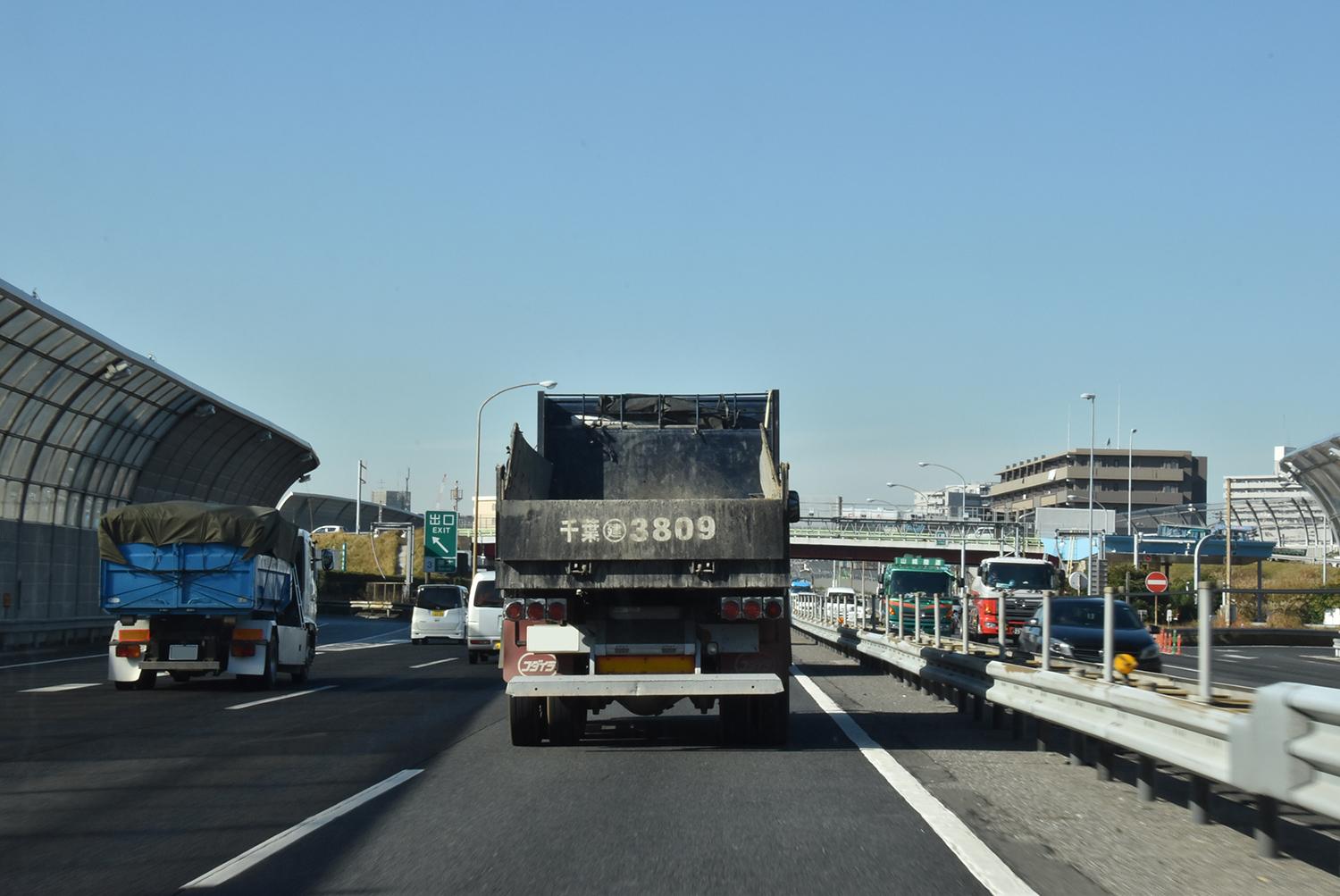 高速道路でトラックの割り込みが目立つ理由 〜 画像3