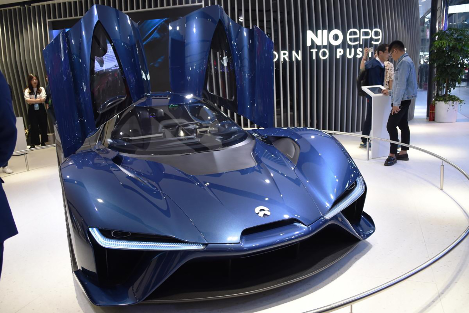 NIO eP9のフロントスタイリング