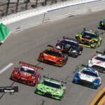 【画像】フェラーリがポルシェがランボルギーニが速さで「プリウス」に負ける！　大人気レースの「スーパーGT」では何が起こっているのか？ 〜 画像3