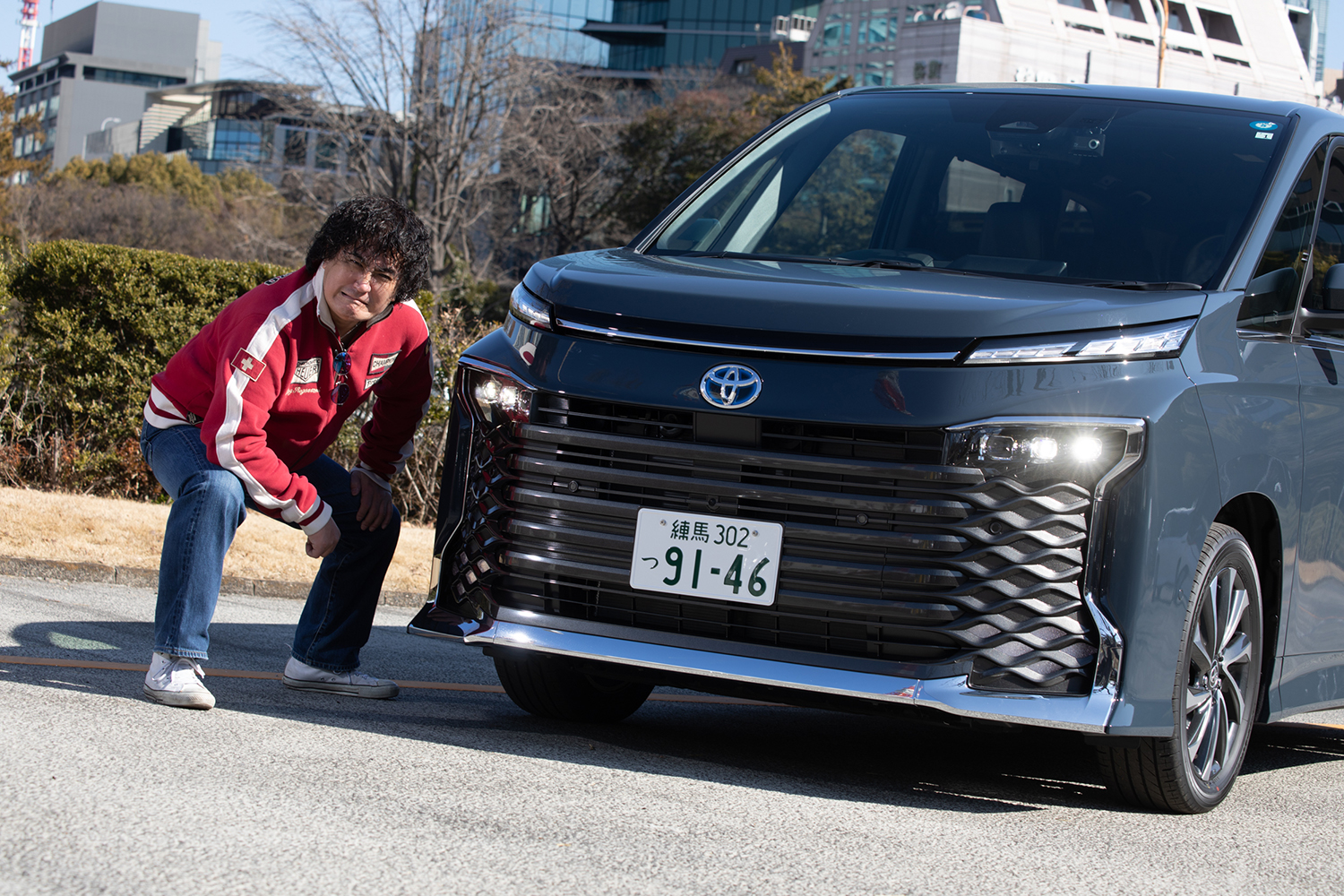 試乗】新型ノアヴォクに乗ったら気になったのはオラ顔だけ！ 世界最高