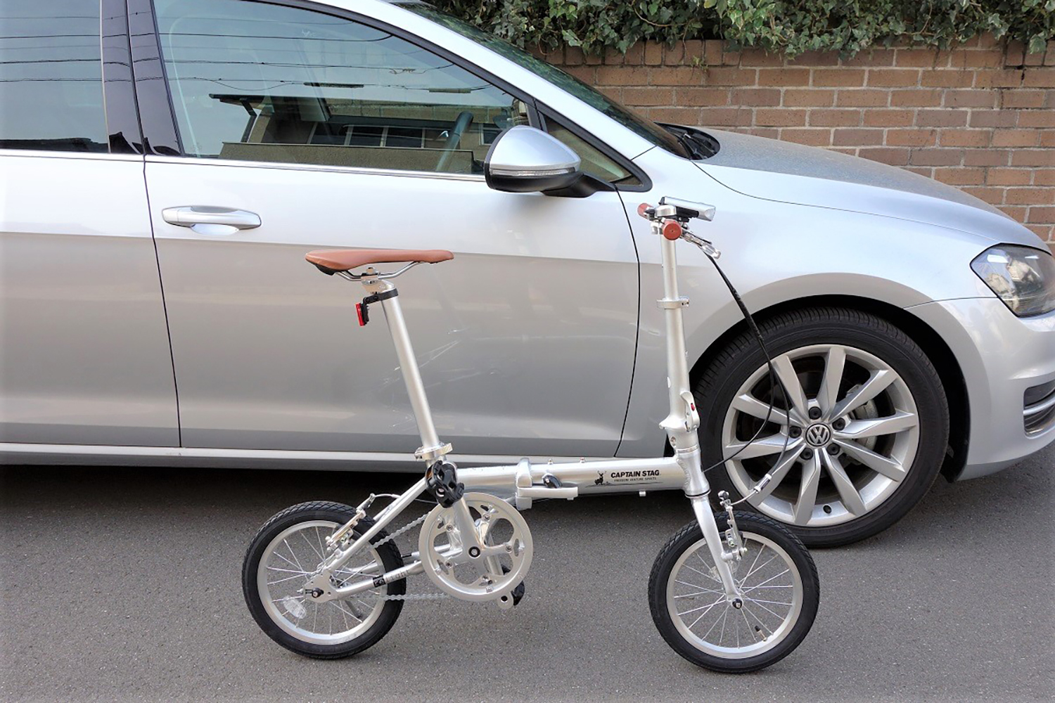 愛車と折りたたみ自転車との２ショット