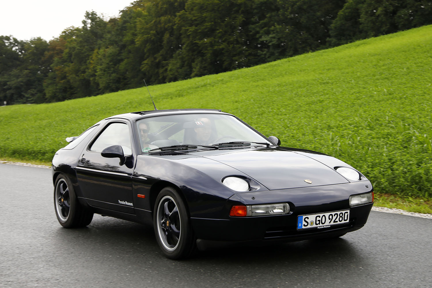 ポルシェ928GTSのフロントスタイリング 〜 画像8