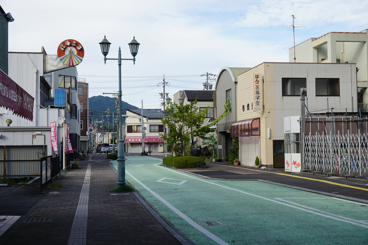 横断歩道付近では違反になる行為５つ