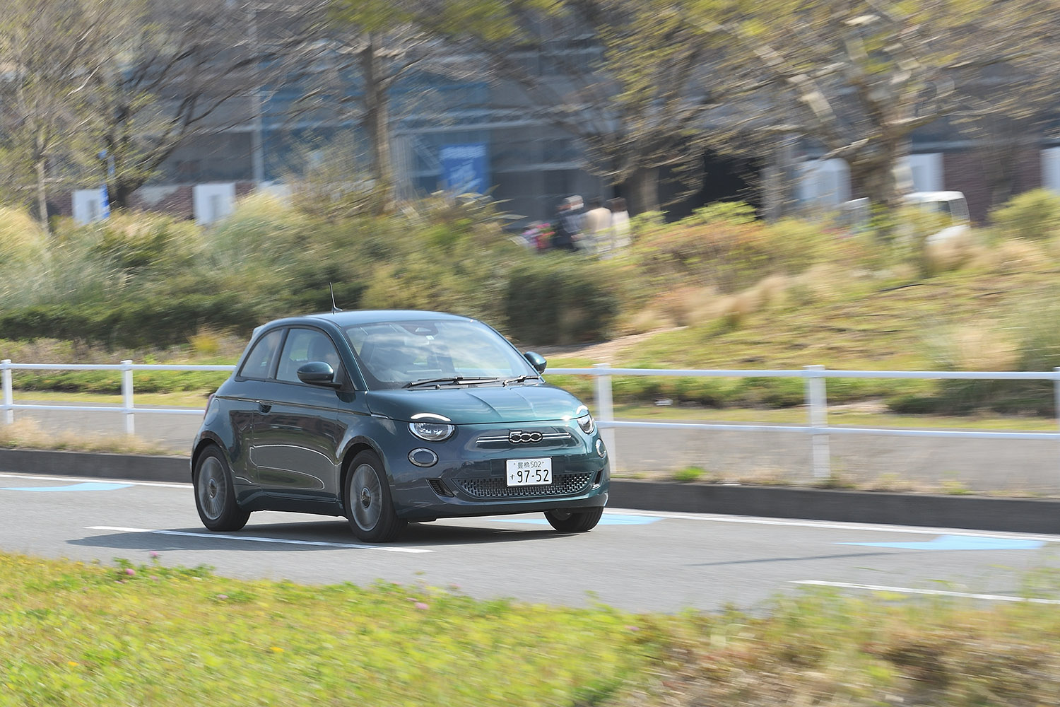 フィアット500eは「ちょっと欲しい」と初めて思った電動車だった 〜 画像56