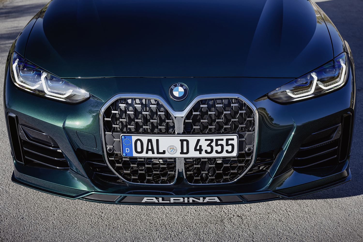 BMWアルピナ D4 S グランクーペのフロント真正面アップ