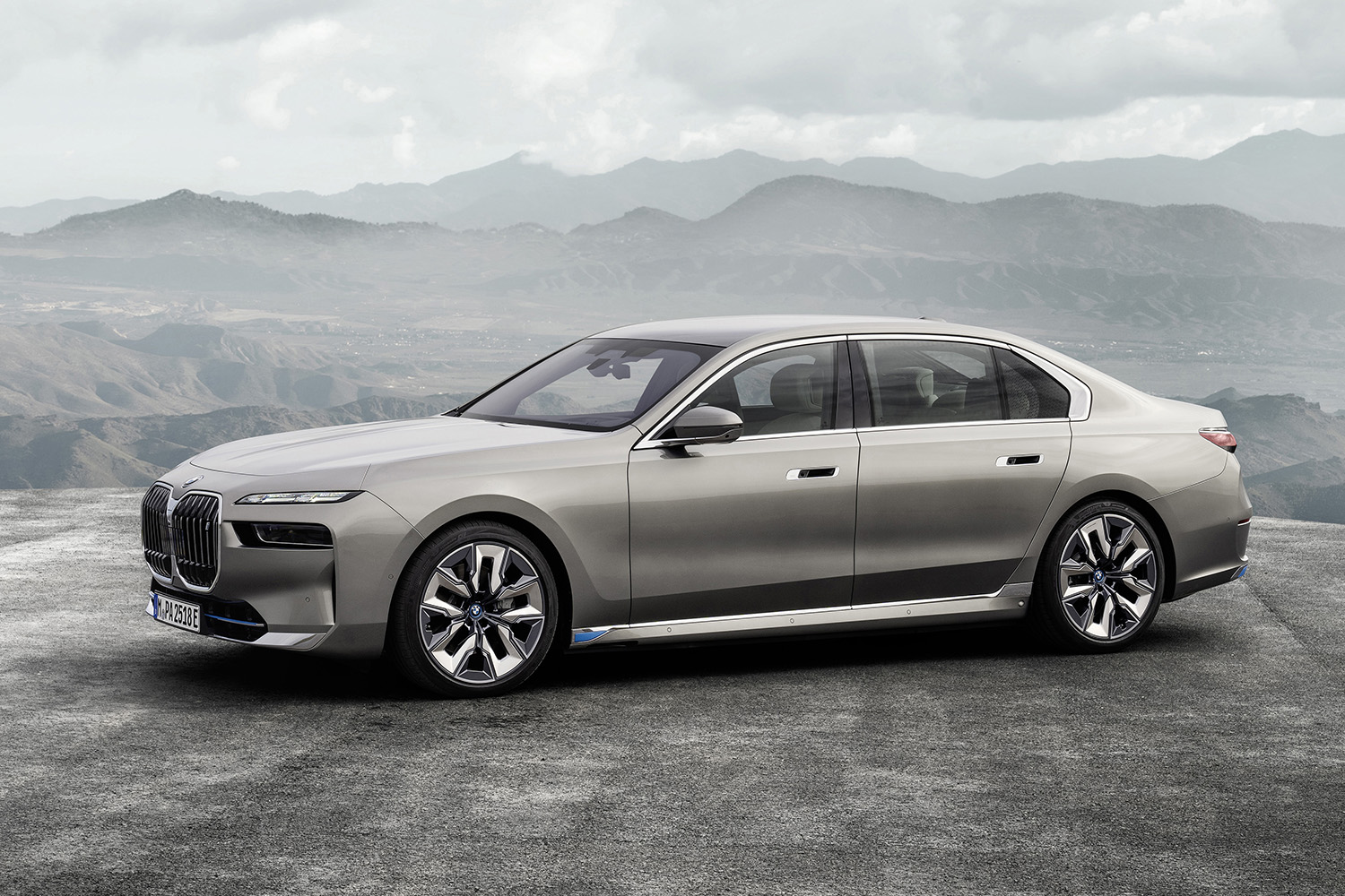 新型BMW 7シリーズのフロントスタイリング 〜 画像7