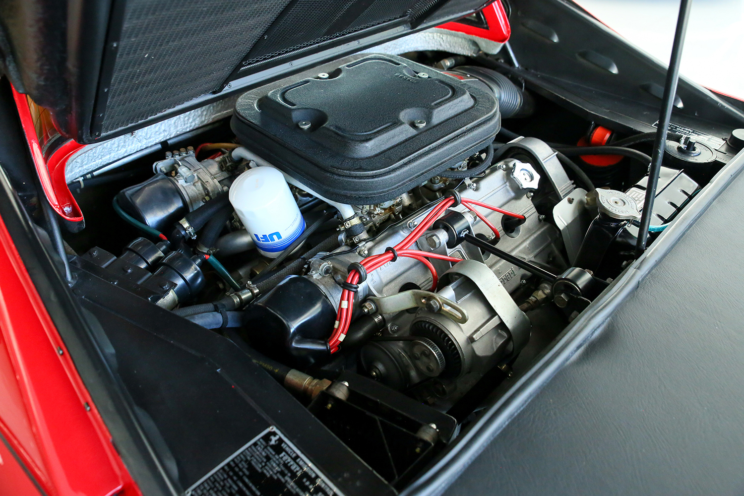 フェラーリ308GTBヴェトロレジーナのエンジン