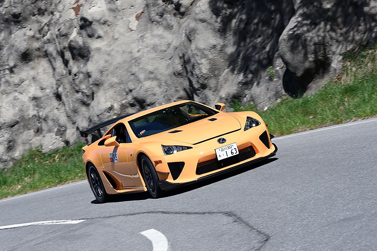 中途半端ならいらないというレクサスの信念が生んだスーパースポーツ「LFA」 〜 画像18